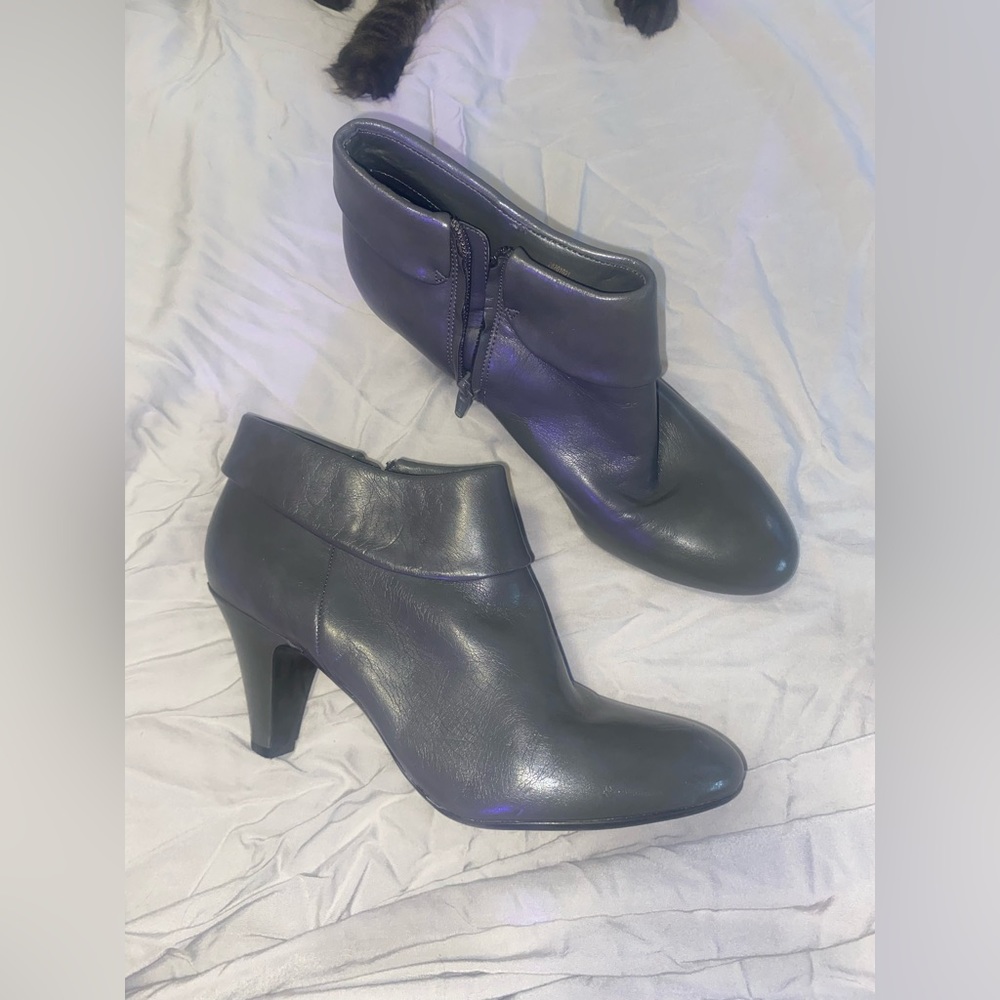 Naturalizer N5 Comfort Booties